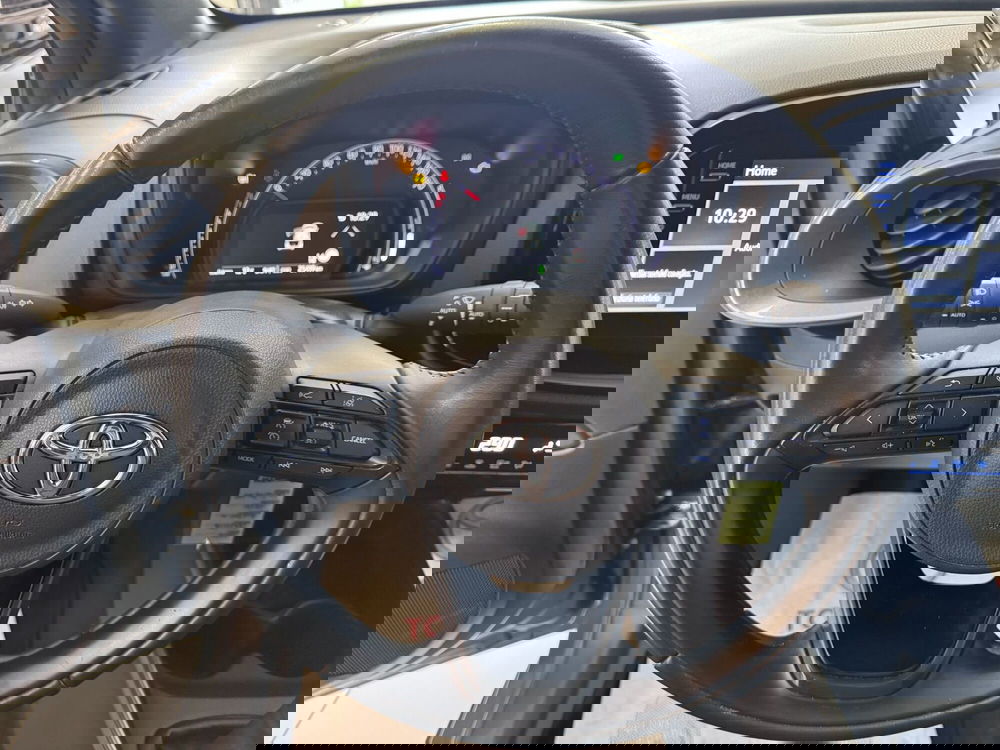 Toyota Aygo X usata a Prato (8)