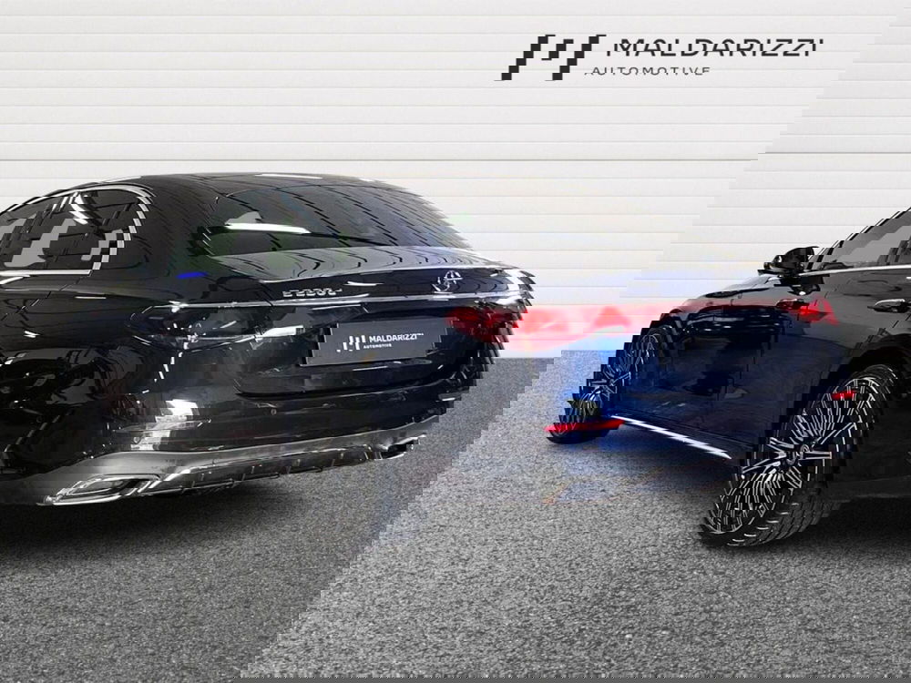 Mercedes-Benz Classe E usata a Bari (4)