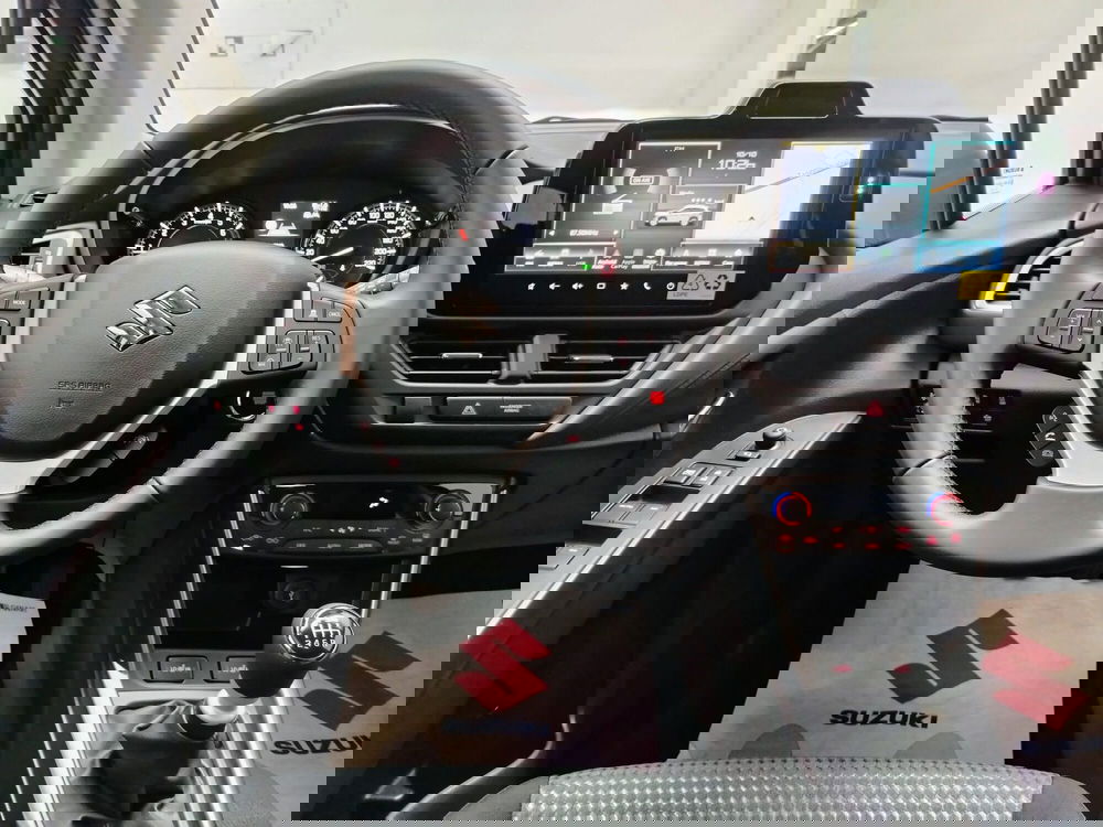 Suzuki S-Cross nuova a Rovigo (9)