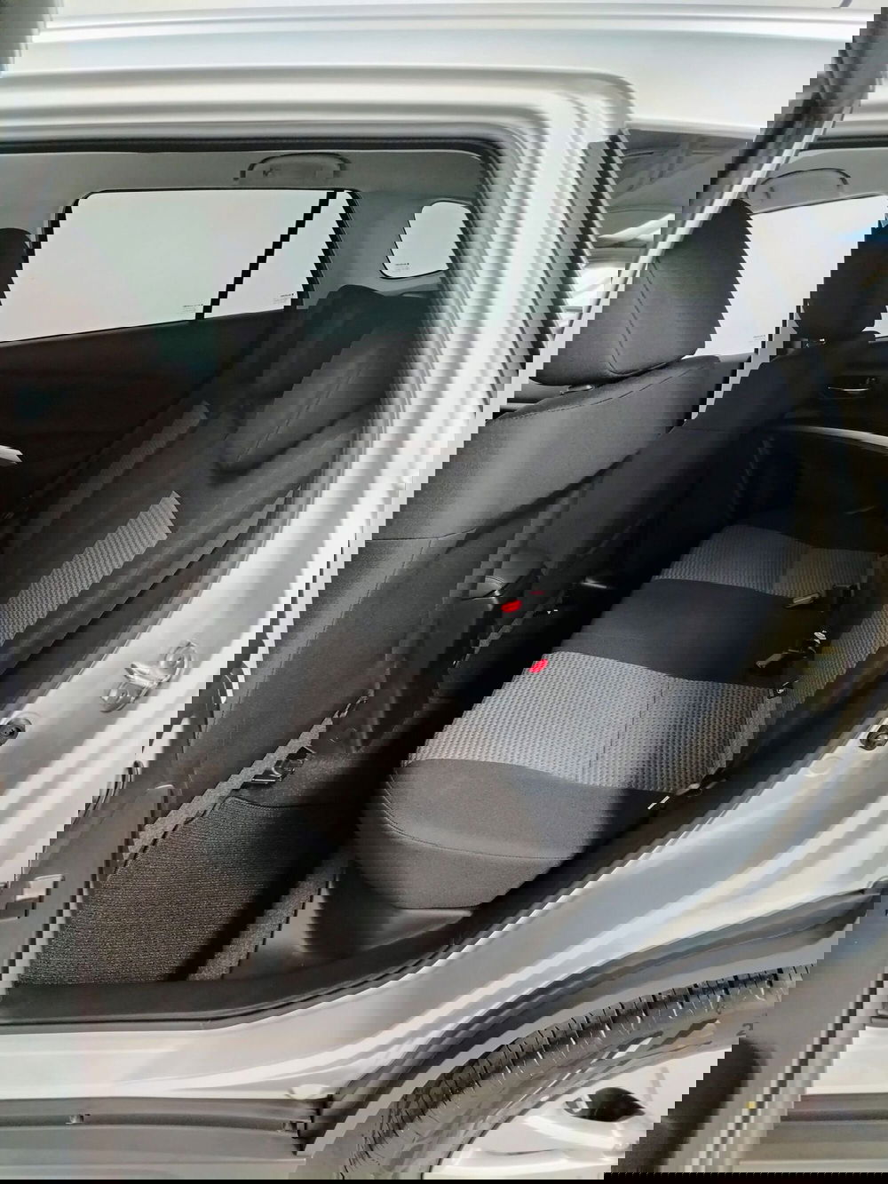 Suzuki S-Cross nuova a Rovigo (7)