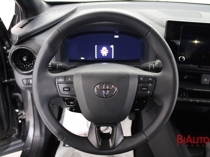 Toyota Toyota C-HR nuova a Firenze (10)