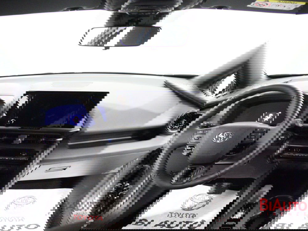 Toyota Toyota C-HR nuova a Firenze (9)