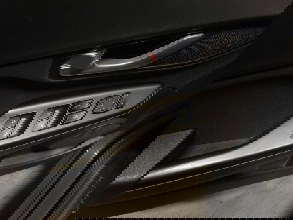 Hyundai Kona usata a Genova (12)