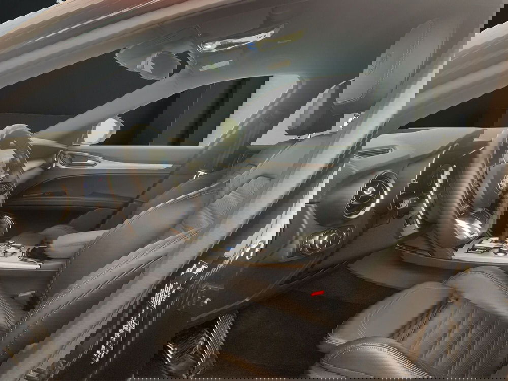 Alfa Romeo Stelvio usata a Cosenza (9)