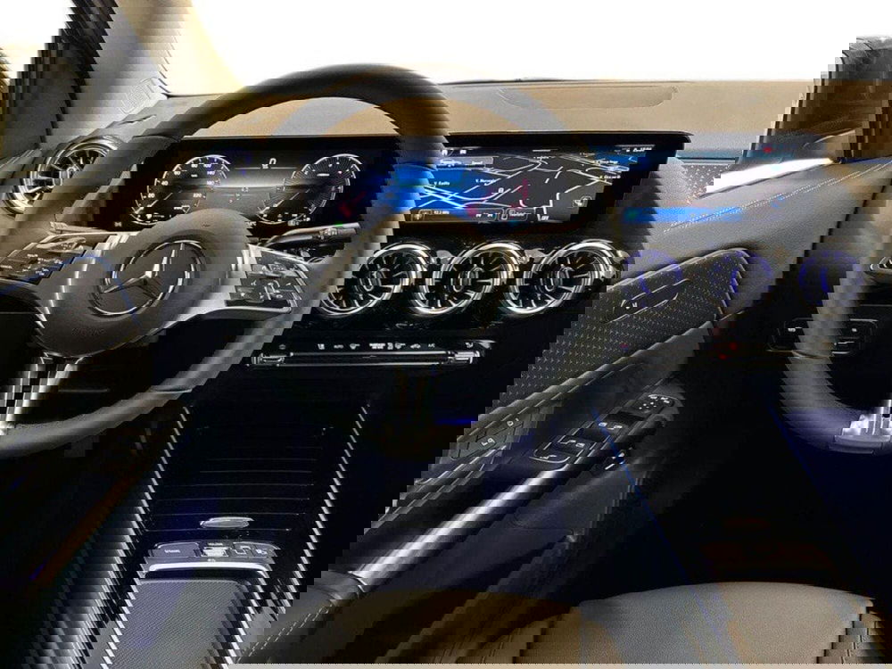 Mercedes-Benz GLA SUV nuova a Rimini (11)