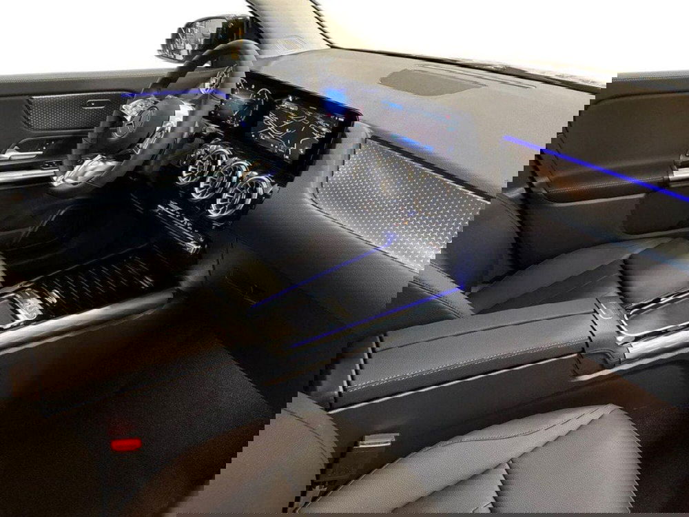 Mercedes-Benz GLA SUV nuova a Rimini (12)