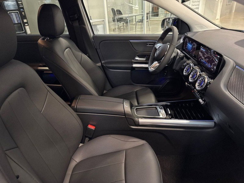 Mercedes-Benz GLA SUV nuova a Rimini (14)
