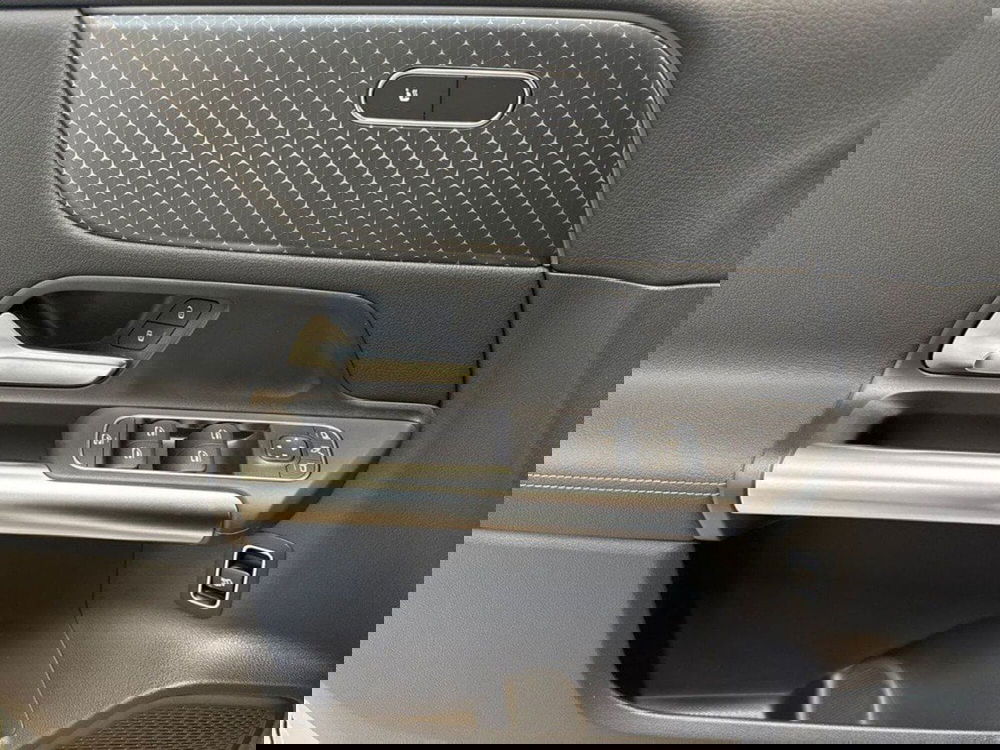 Mercedes-Benz GLA SUV nuova a Rimini (17)