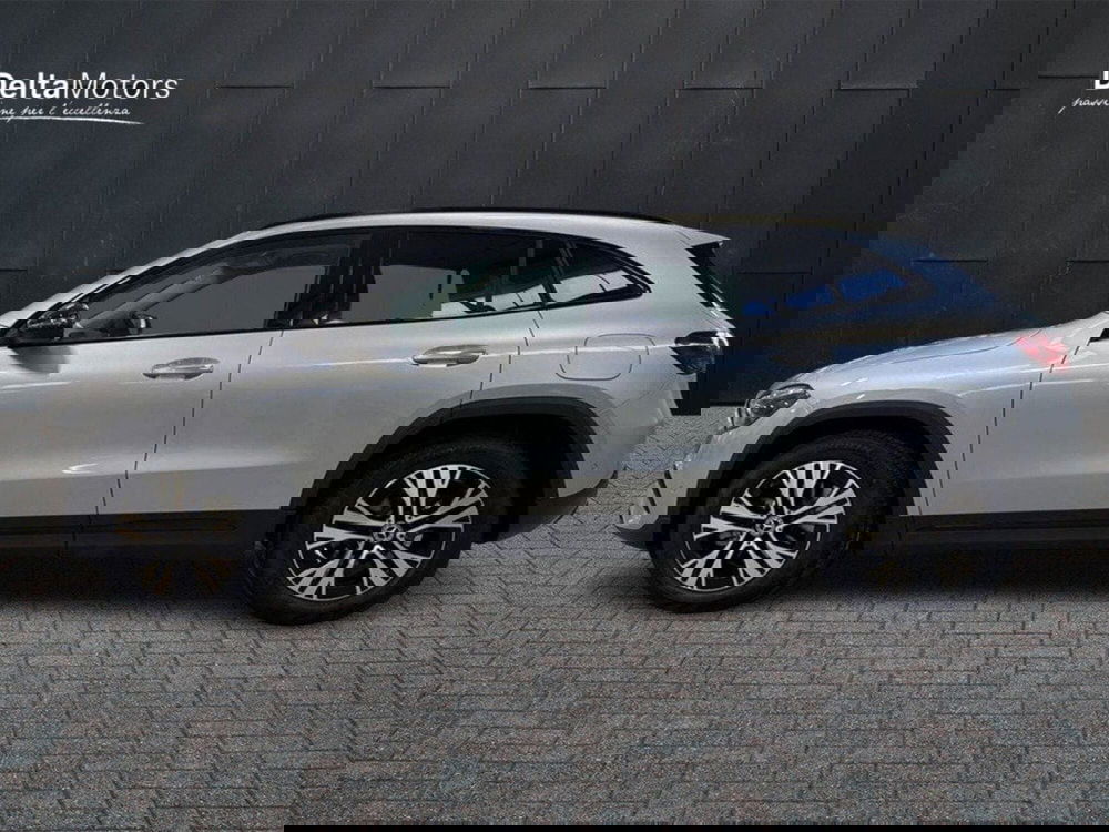 Mercedes-Benz GLA SUV nuova a Rimini (2)