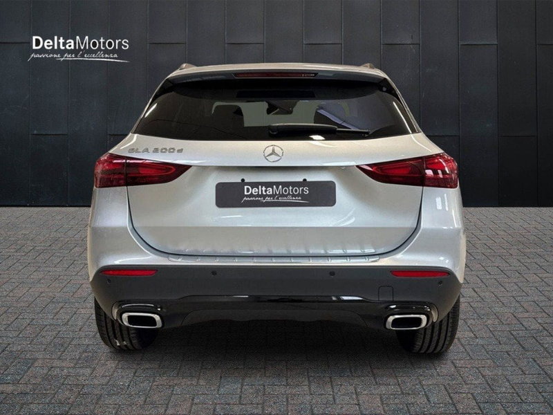 Mercedes-Benz GLA SUV nuova a Rimini (4)