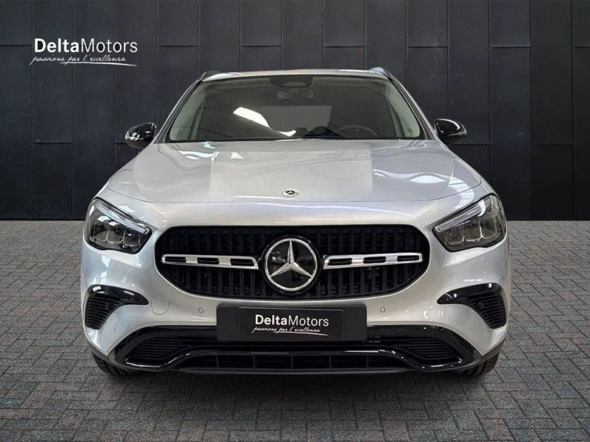 Mercedes-Benz GLA SUV nuova a Rimini (6)