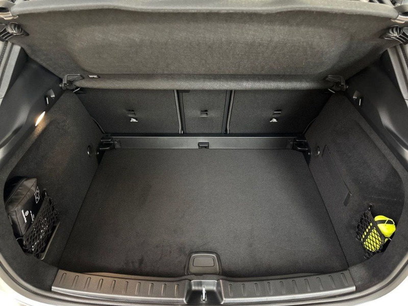 Mercedes-Benz GLA SUV nuova a Rimini (7)
