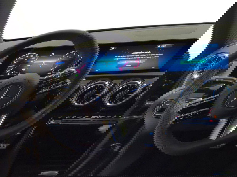 Mercedes-Benz Classe A Sedan nuova a Macerata (11)