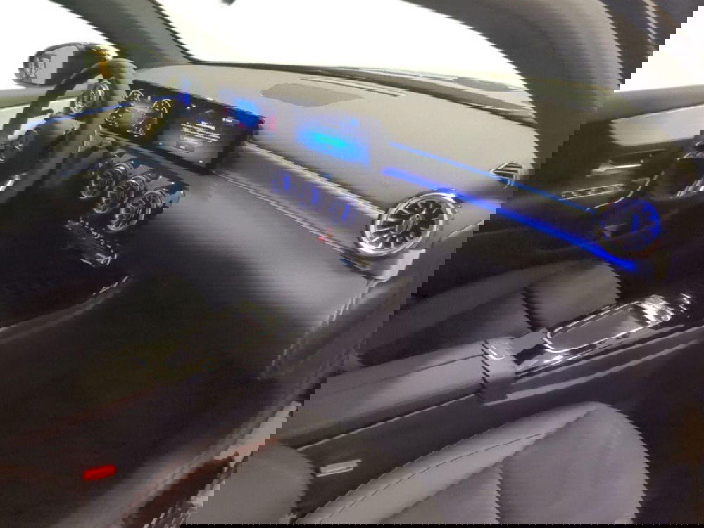 Mercedes-Benz Classe A Sedan nuova a Macerata (12)