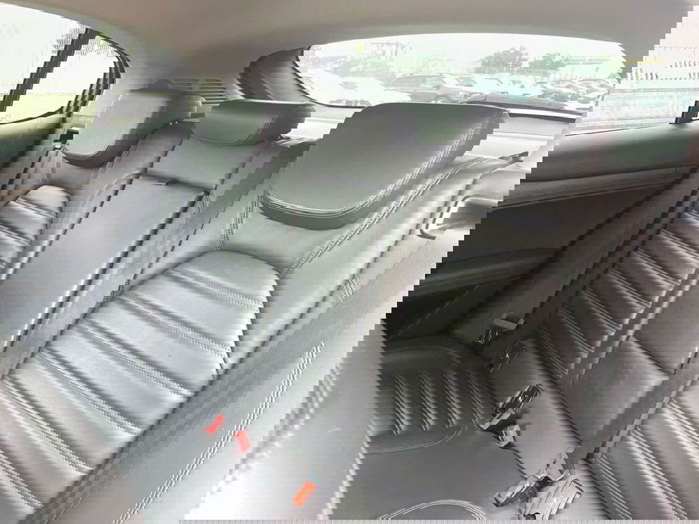 Alfa Romeo Stelvio usata a Macerata (13)