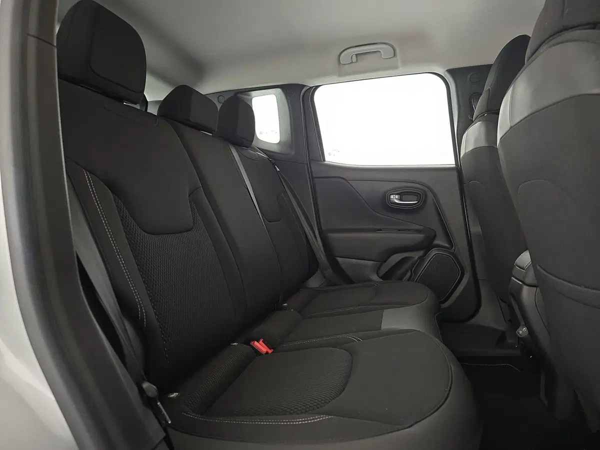 Jeep Renegade usata a Asti (12)