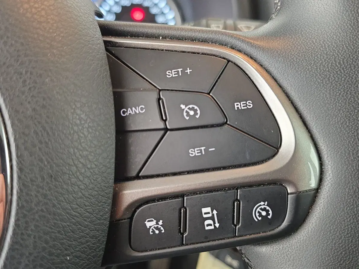 Jeep Renegade usata a Asti (15)