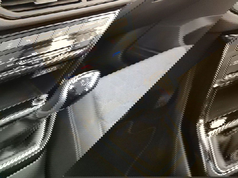 Volkswagen T-Cross usata a Massa-Carrara (11)