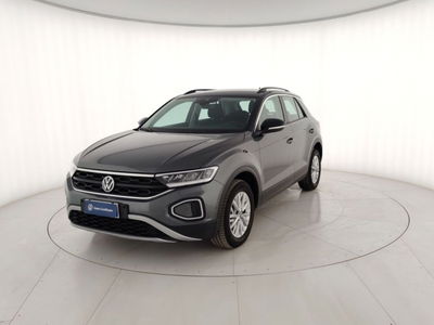 Volkswagen T-Roc 2.0 tdi Life 115cv del 2025 usata a Massa