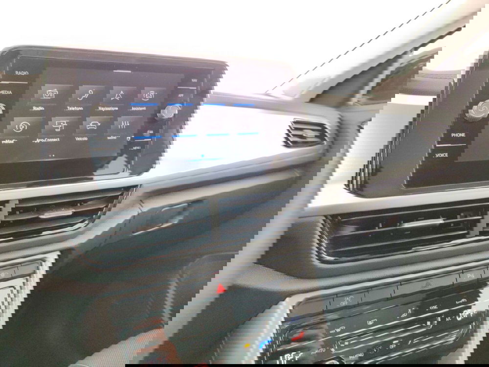 Volkswagen T-Roc usata a Massa-Carrara (12)