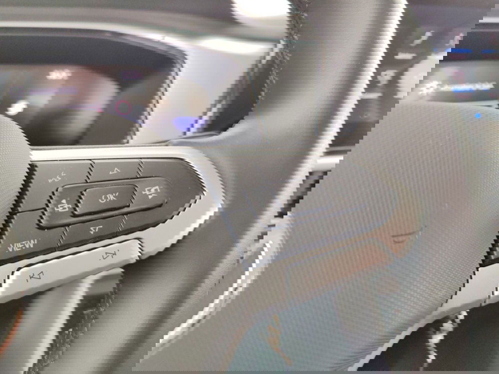 Volkswagen T-Roc usata a Massa-Carrara (13)