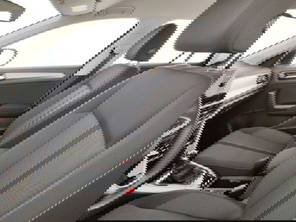 Volkswagen T-Roc usata a Massa-Carrara (9)