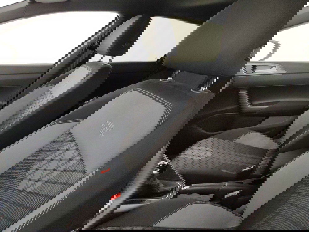 Volkswagen Taigo usata a Massa-Carrara (9)