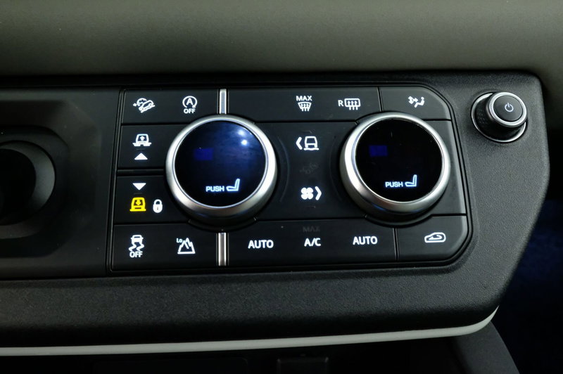 Land Rover Defender usata a Mantova (13)