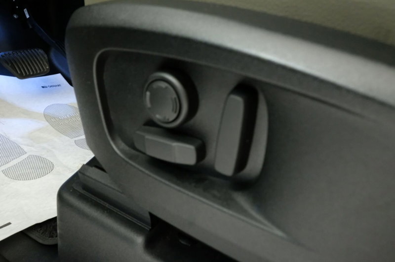 Land Rover Defender usata a Mantova (17)