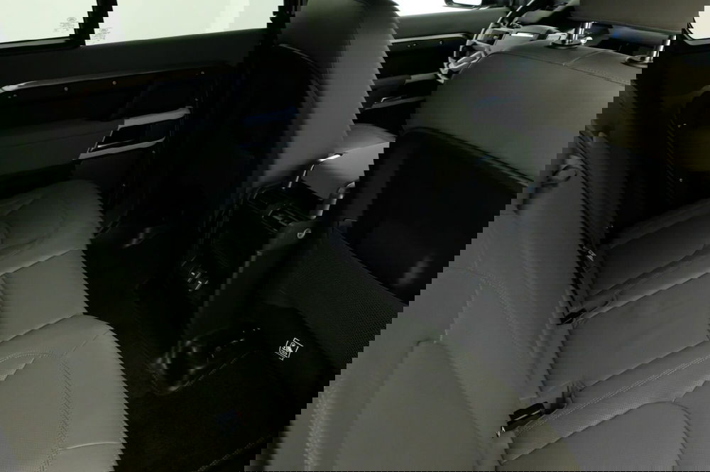 Land Rover Defender usata a Mantova (4)