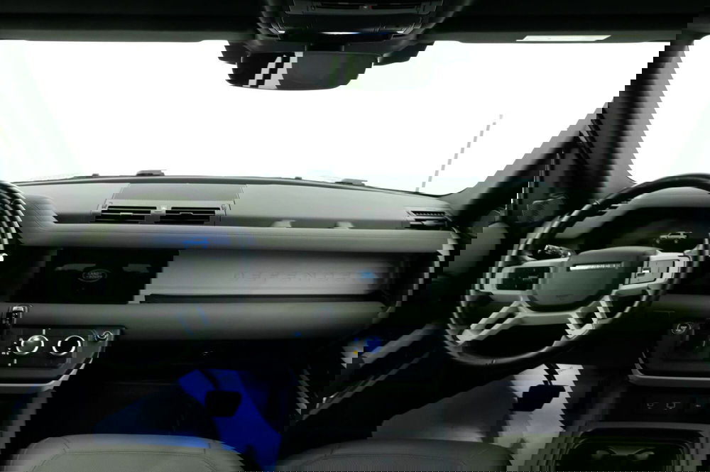 Land Rover Defender usata a Mantova (5)