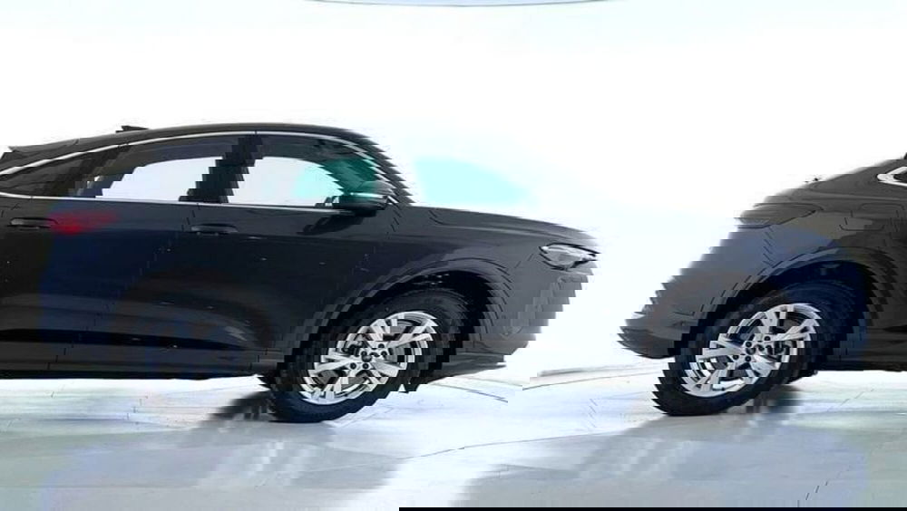 Audi Q5 Sportback nuova a Perugia (3)