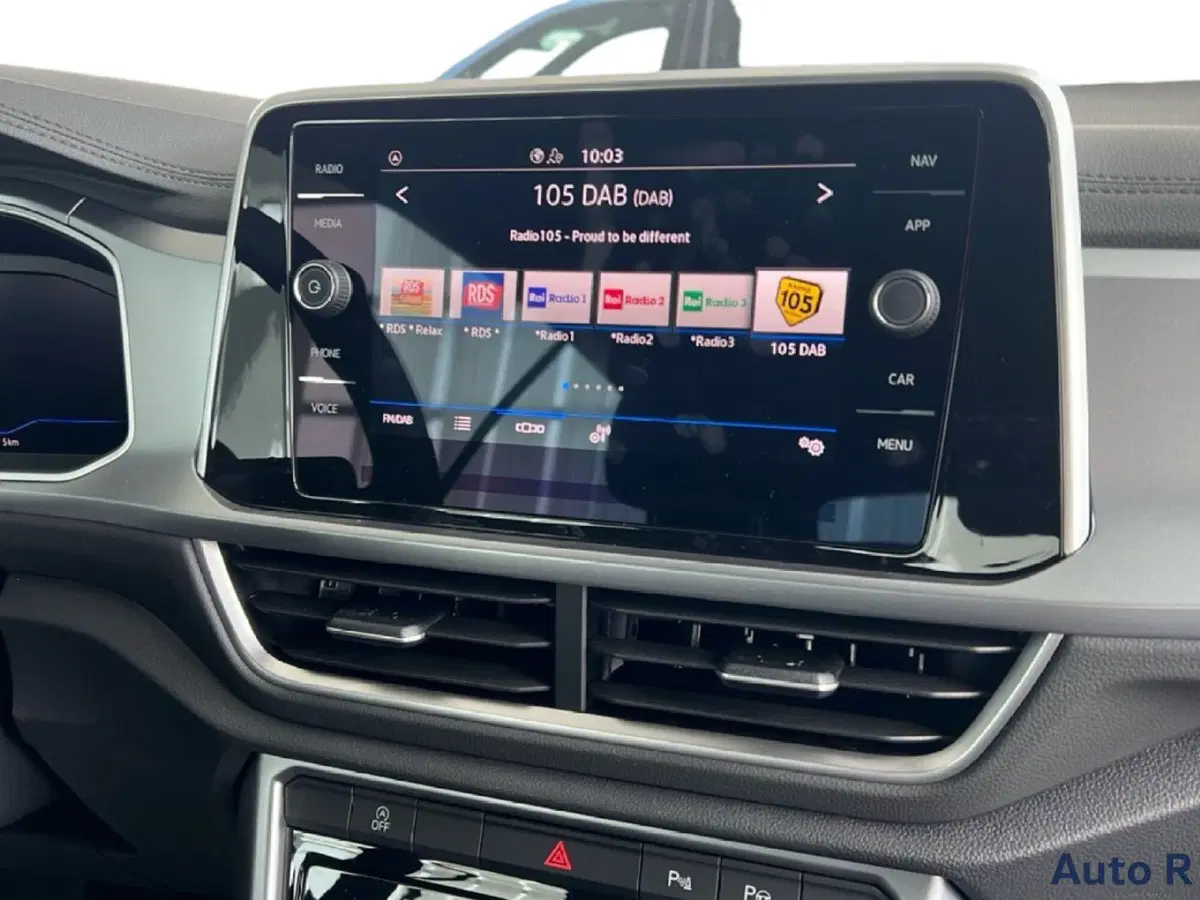 Volkswagen T-Roc Cabrio nuova a Potenza (12)