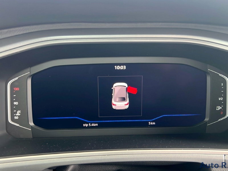 Volkswagen T-Roc Cabrio nuova a Potenza (13)