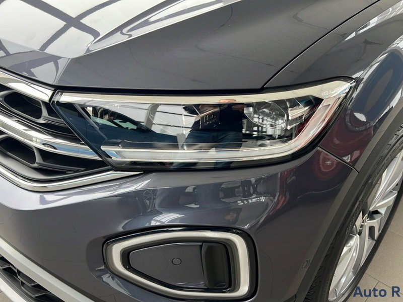 Volkswagen T-Roc Cabrio nuova a Potenza (15)