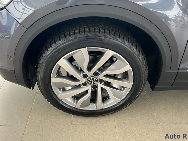 Volkswagen T-Roc Cabrio nuova a Potenza (16)