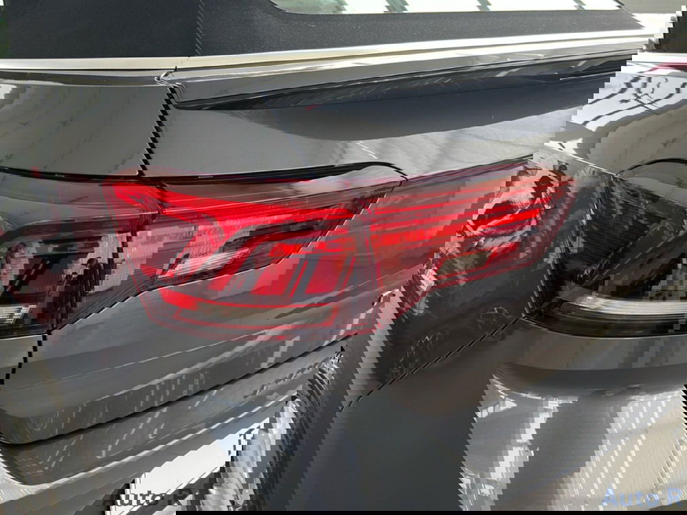 Volkswagen T-Roc Cabrio nuova a Potenza (17)