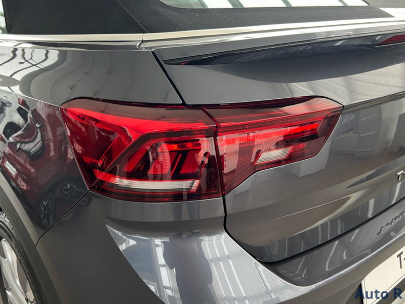 Volkswagen T-Roc Cabrio nuova a Potenza (17)