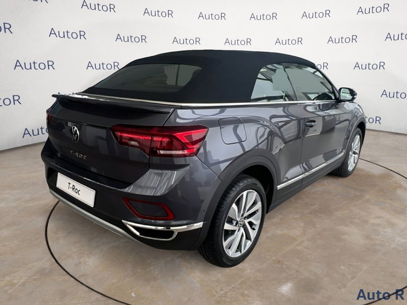Volkswagen T-Roc Cabrio nuova a Potenza (6)
