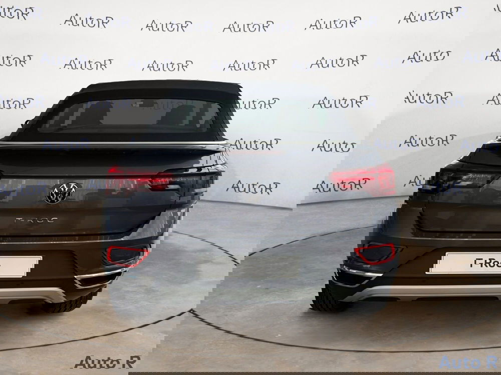 Volkswagen T-Roc Cabrio nuova a Potenza (7)