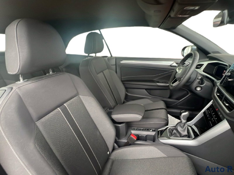 Volkswagen T-Roc Cabrio nuova a Potenza (9)