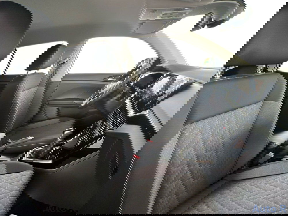 Volkswagen T-Cross nuova a Potenza (10)