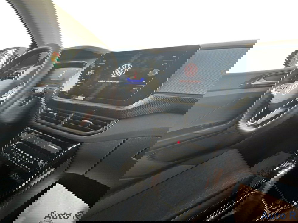 Volkswagen T-Cross nuova a Potenza (11)