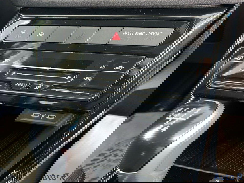 Volkswagen T-Cross nuova a Potenza (15)