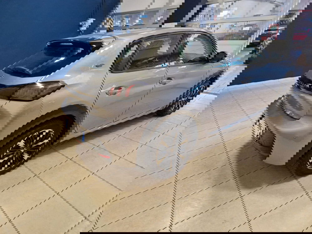 Peugeot 208 usata a Varese (6)