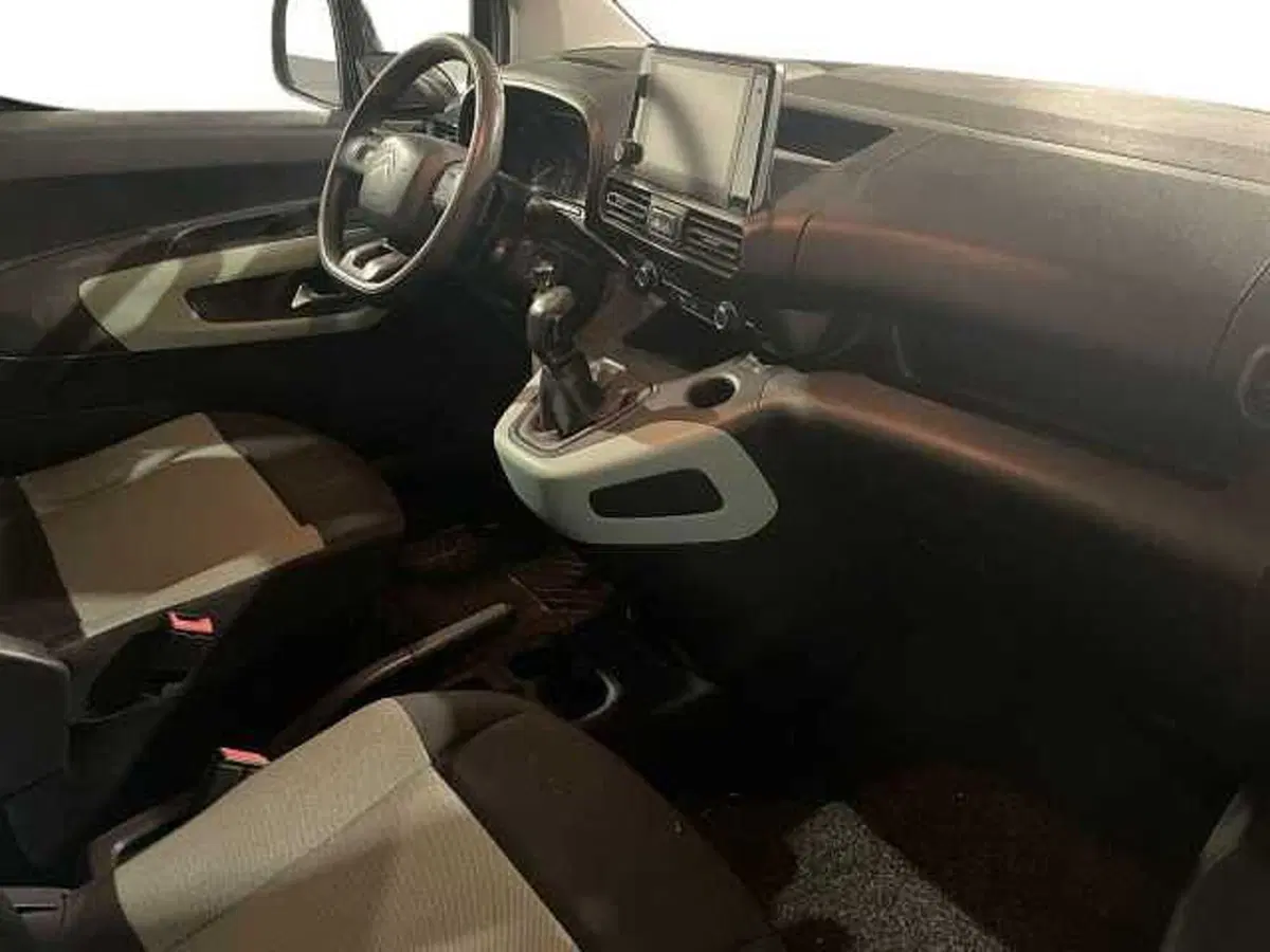 Citroen Berlingo usata a Salerno (15)
