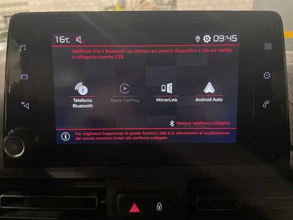 Citroen Berlingo usata a Salerno (18)