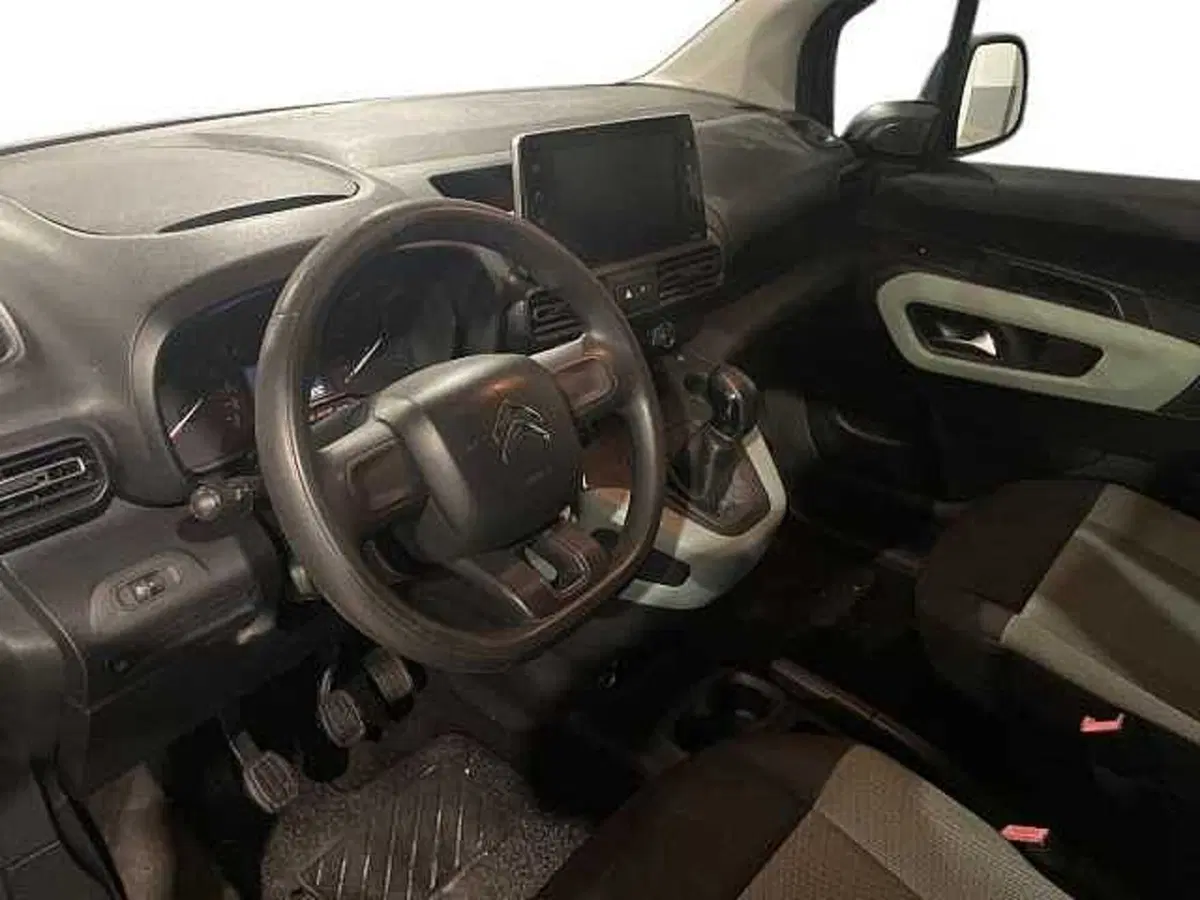 Citroen Berlingo usata a Salerno (9)