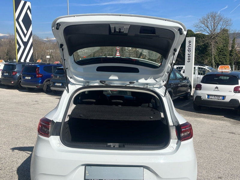 Renault Clio usata a L'Aquila (13)