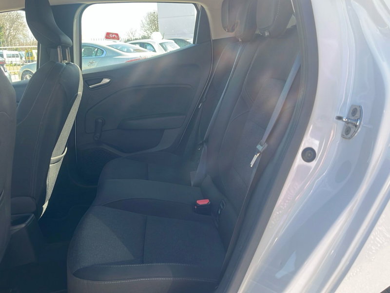 Renault Clio usata a L'Aquila (16)